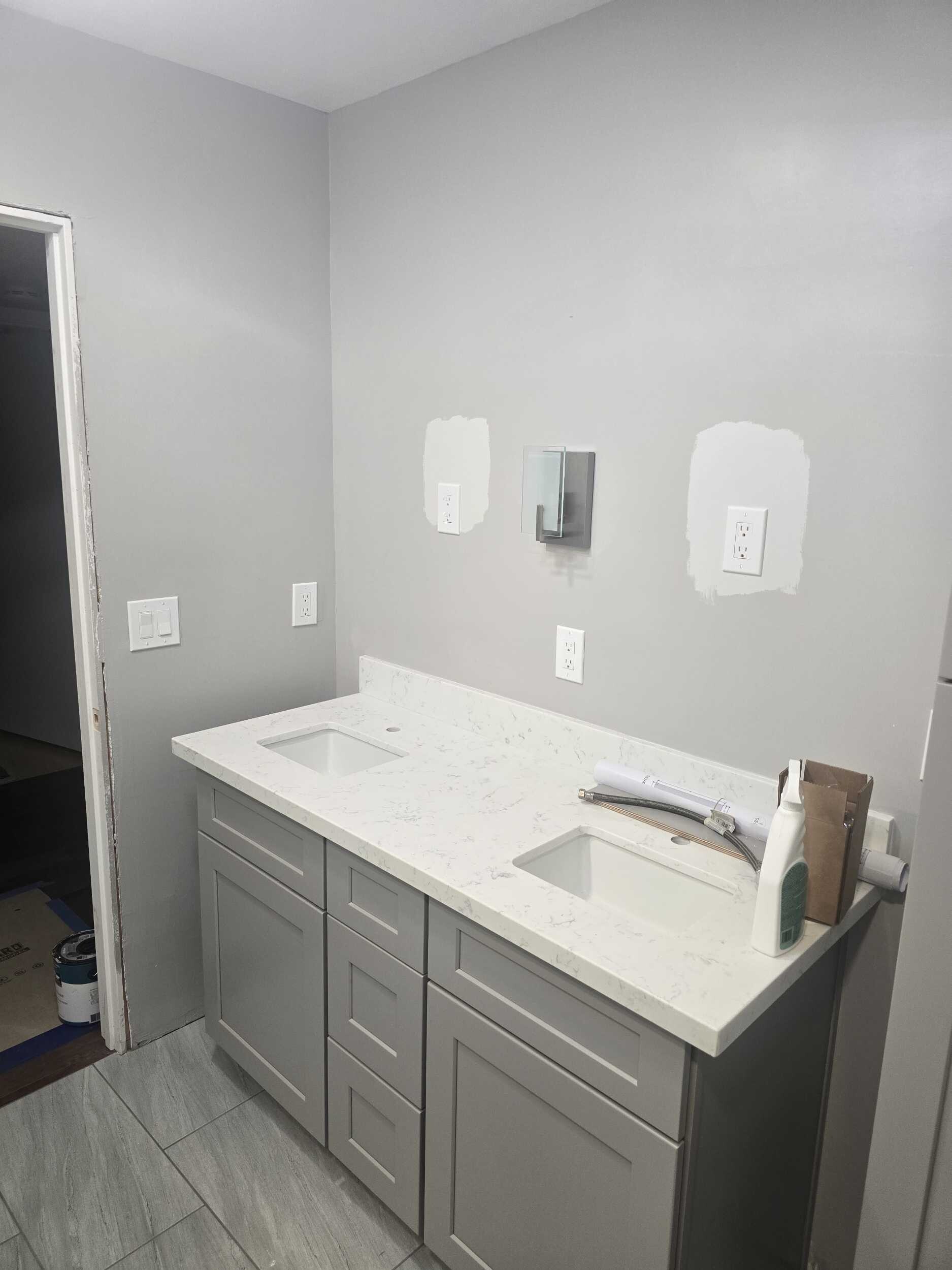 bathroom-during-yucca-13