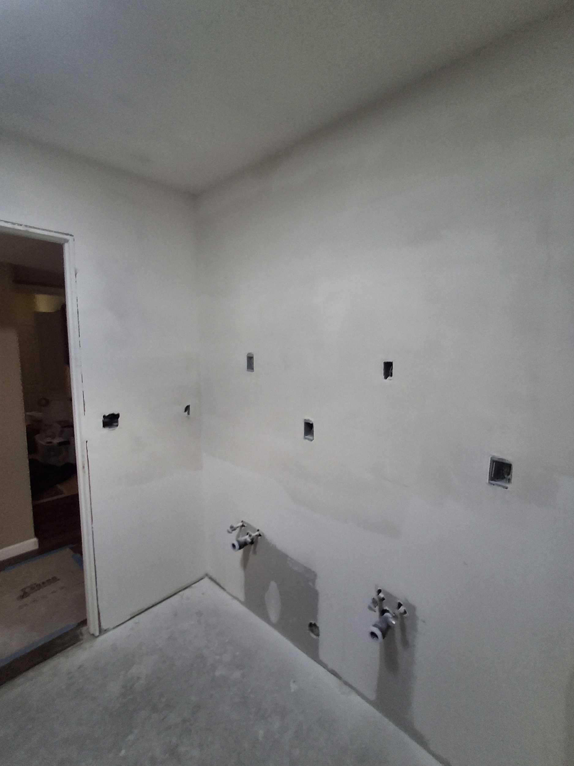 bathroom-during-yucca-42