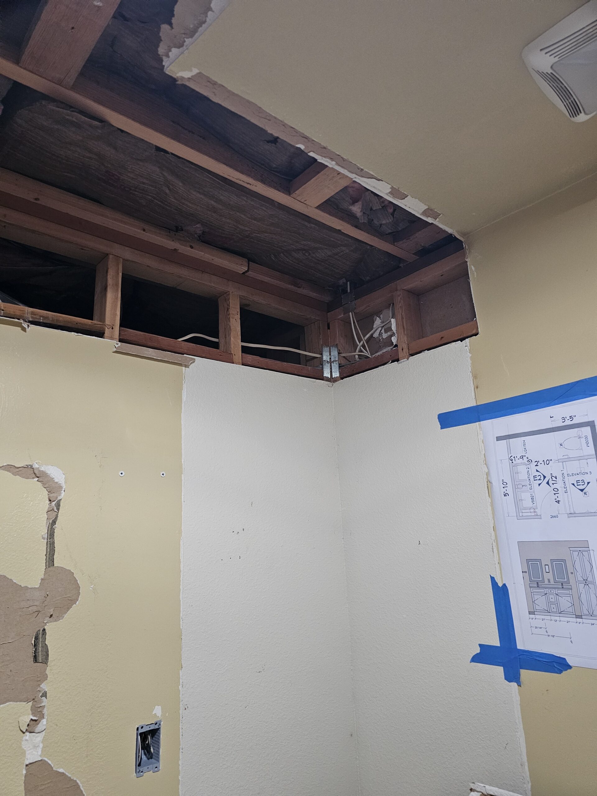 bathroom-during-yucca-51