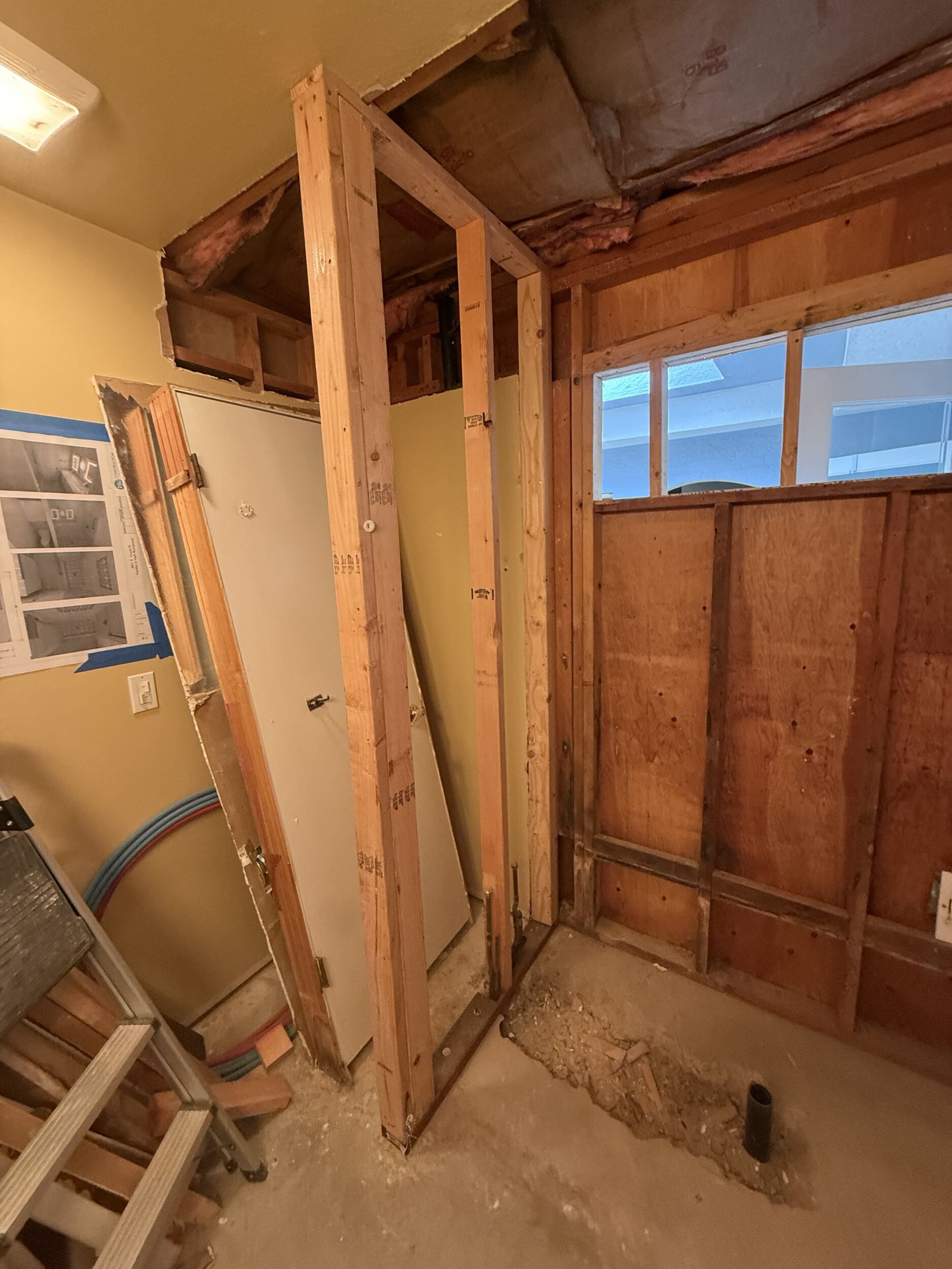 bathroom-during-yucca-57
