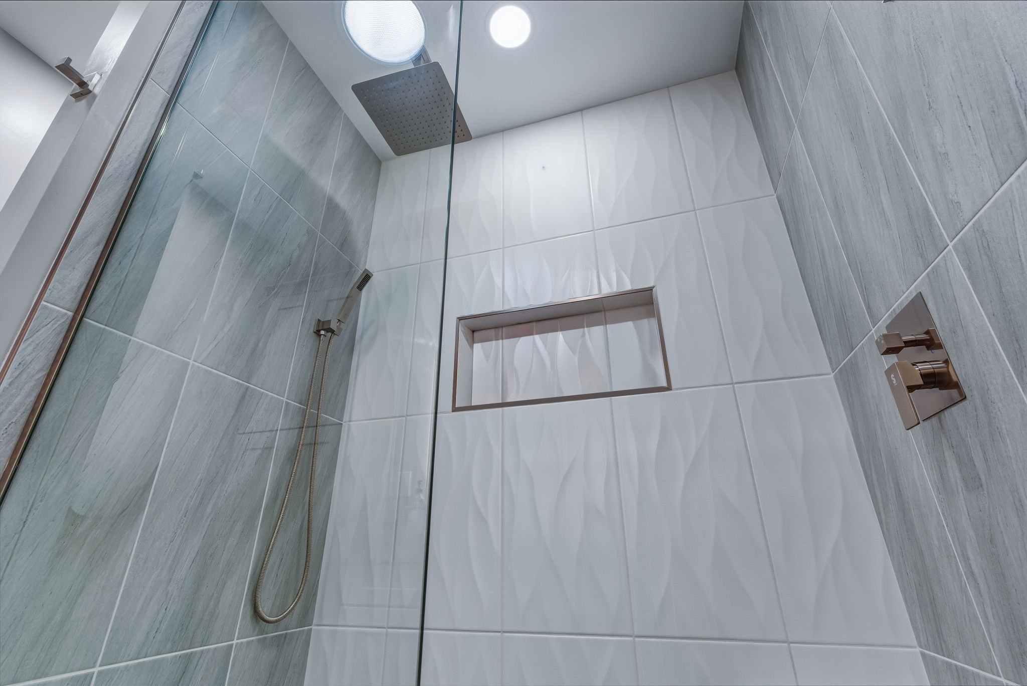bathroom-remodel-phoenix-yucca-14