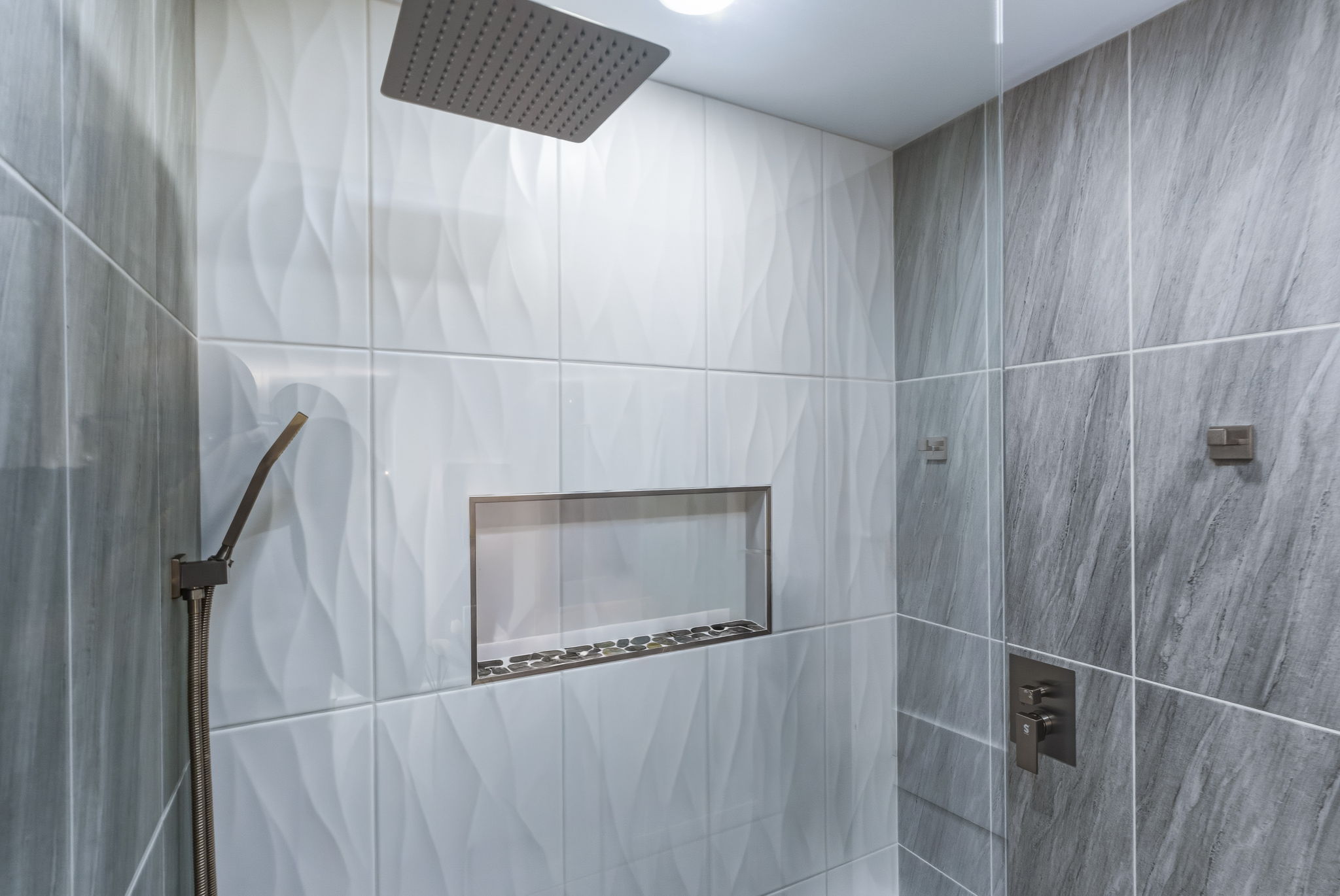 bathroom-remodel-phoenix-yucca-18