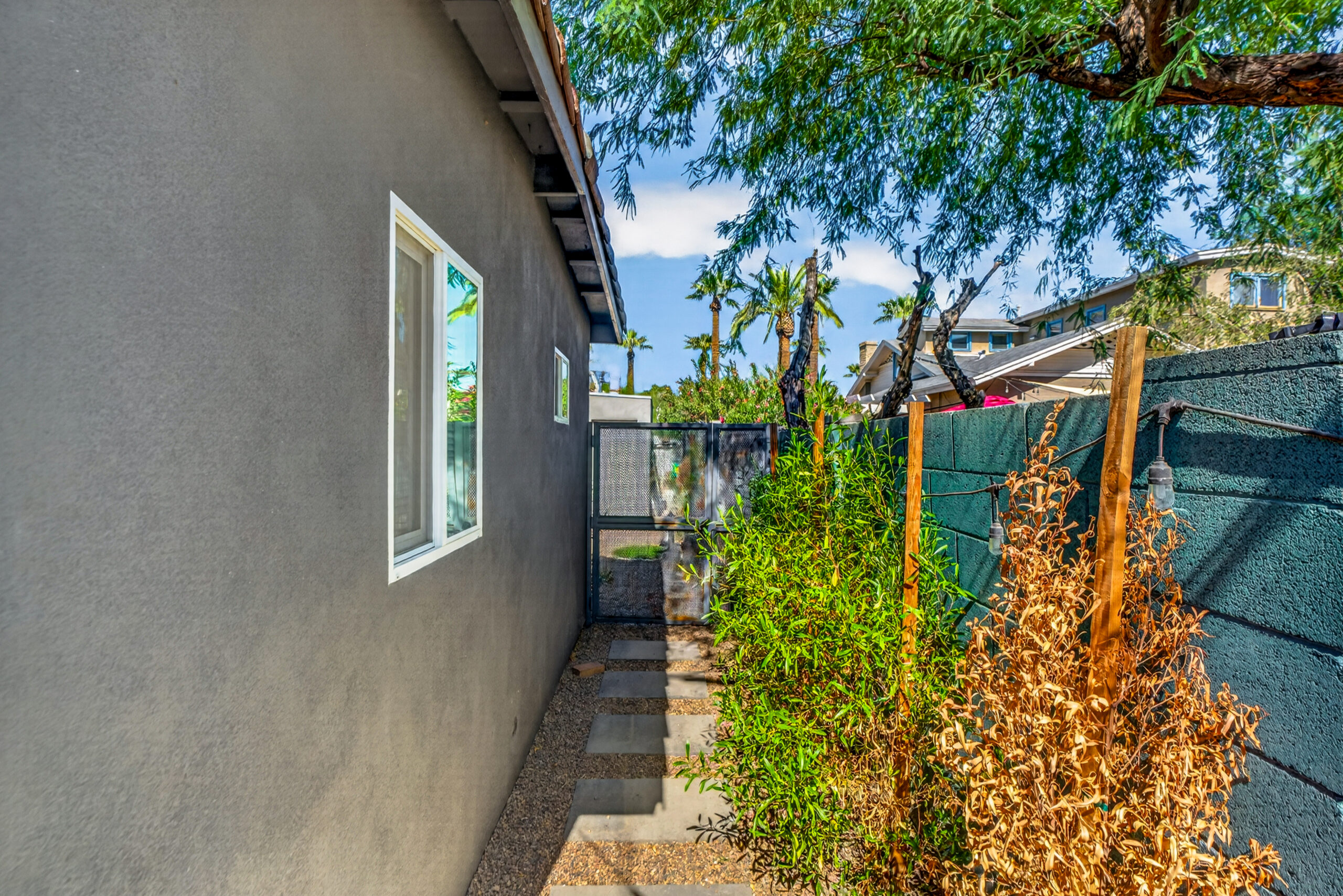 11-print-77 W Wilshire Dr–47